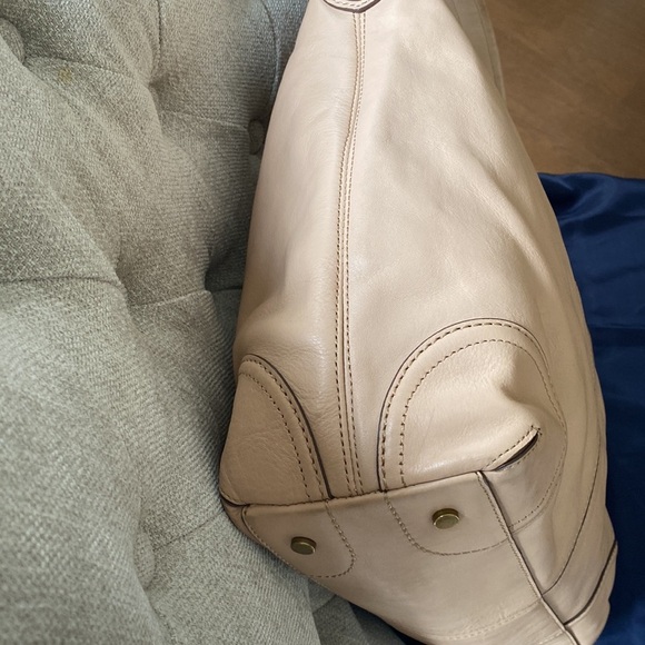 🌾Cole Haan Shoulder Bag🌾 - Picture 4 of 9